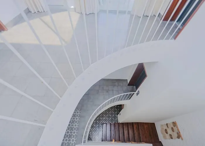 Presidential Luxury Anjuna With Pvt Pool & BathtubVilla